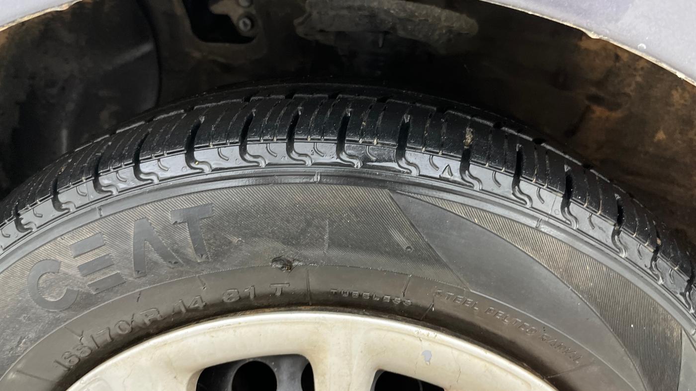 2013 Hyundai Grand i10 MAGNA 1.2 KAPPA VTVT, Petrol, Manual, 59,627 km, Left Front Tyre Tread