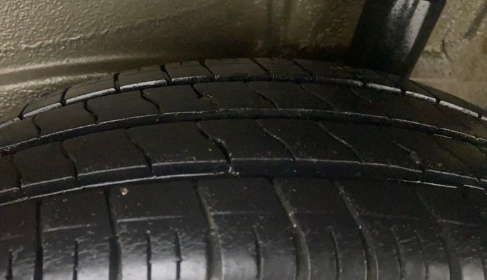 2022 Maruti New Wagon-R VXI 1.0 AMT, Petrol, Automatic, 26,262 km, Left Rear Tyre Tread