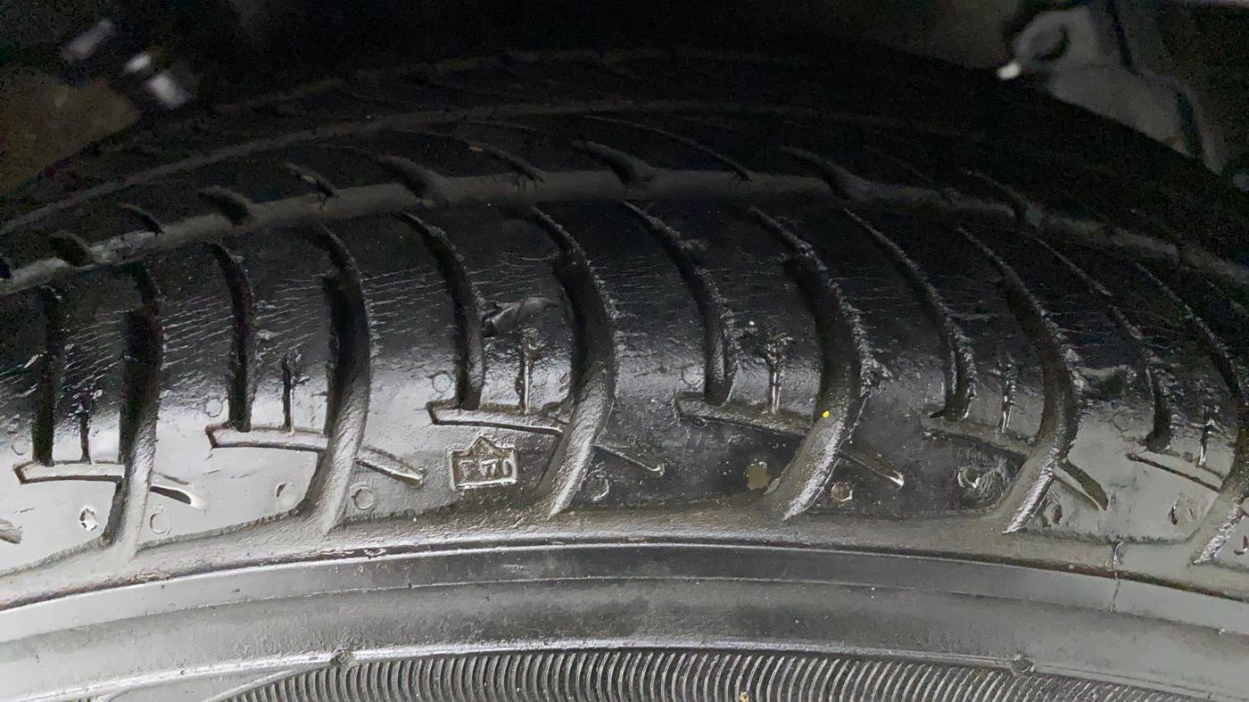 2016 Maruti Celerio VXI AGS, Petrol, Automatic, 44,200 km, Left Front Tyre Tread