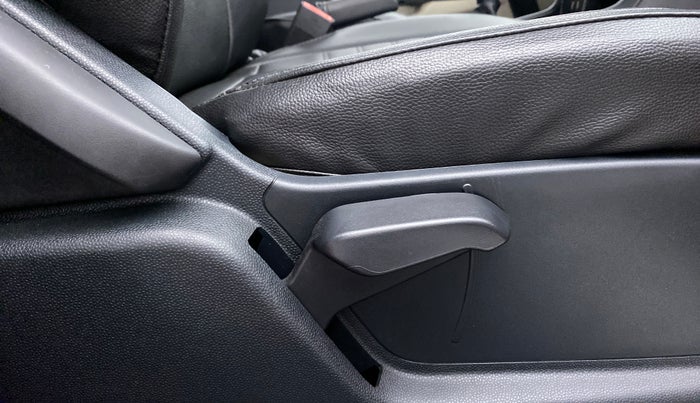2020 Ford Ecosport 1.5 TREND TI VCT, Petrol, Manual, 17,298 km, Driver Side Adjustment Panel