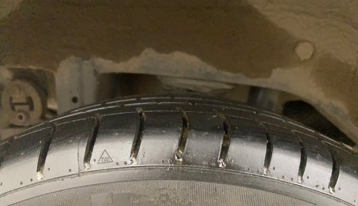2018 Maruti Alto K10 VXI (O) AMT, Petrol, Automatic, 21,269 km, Right Rear Tyre Tread