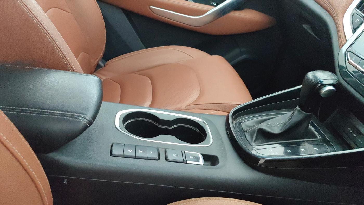 2020 MG HECTOR PLUS SHARP 1.5 PETROL TURBO DCT 6-STR, Petrol, Automatic, 1,09,446 km, Gear Lever