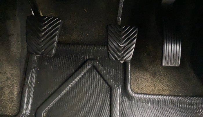 2023 Hyundai VENUE SX 1.2 PETROL, Petrol, Manual, 17,044 km, Pedals