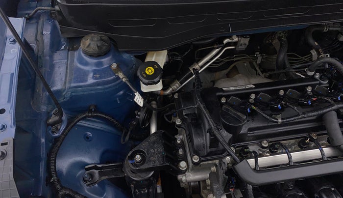 2023 Hyundai VENUE SX 1.2 PETROL, Petrol, Manual, 17,044 km, Engine View - Right