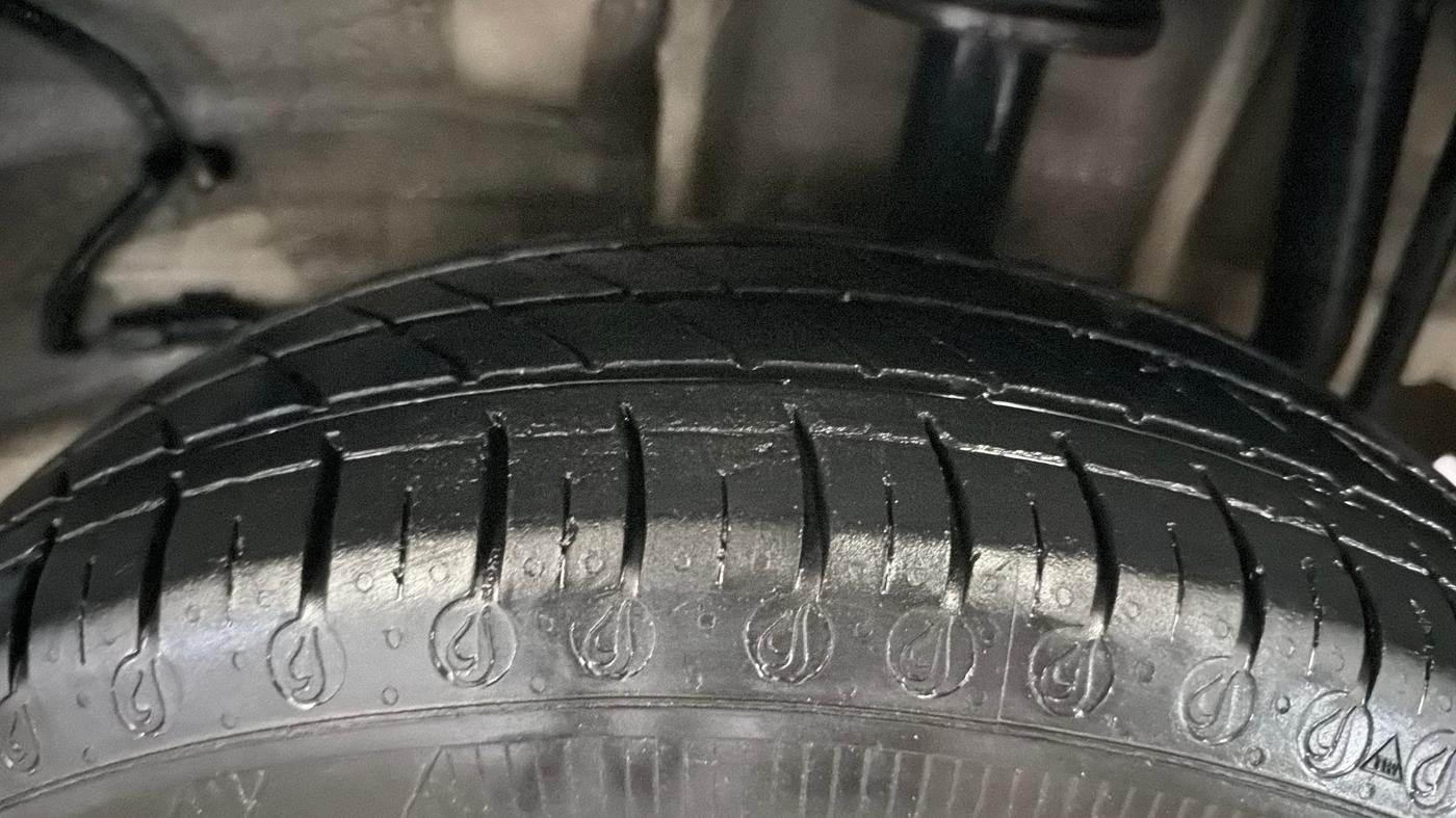 2023 Tata Tiago XM CNG, CNG, Manual, 52,858 km, Left Rear Tyre Tread