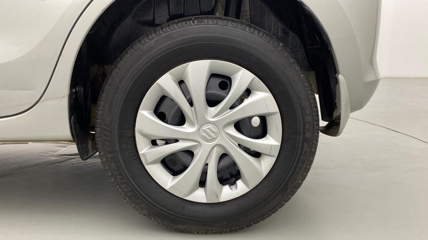 2021 Maruti Swift VXI D, Petrol, Manual, 3,657 km, Left Rear Wheel