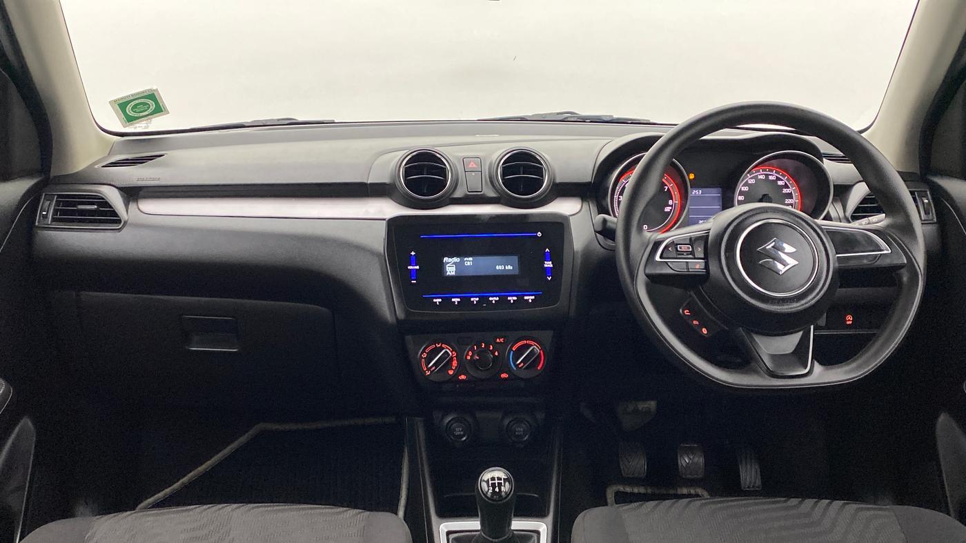 2021 Maruti Swift VXI D, Petrol, Manual, 3,657 km, Dashboard