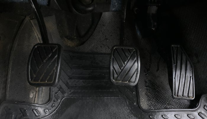 2022 Maruti Baleno DELTA PETROL 1.2, Petrol, Manual, 30,667 km, Pedals