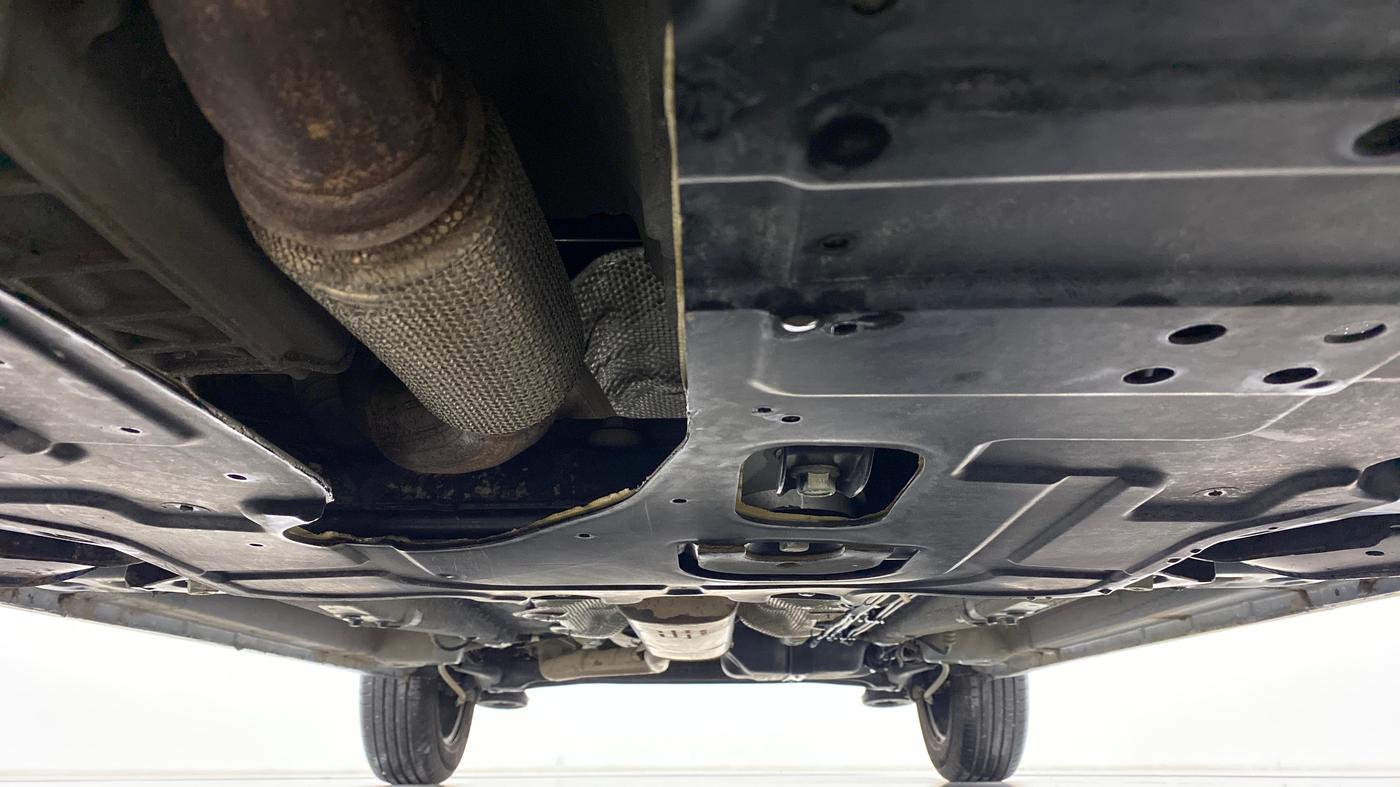 2021 Mahindra XUV300 1.2 W6 MT, Petrol, Manual, 9,823 km, Front Underbody