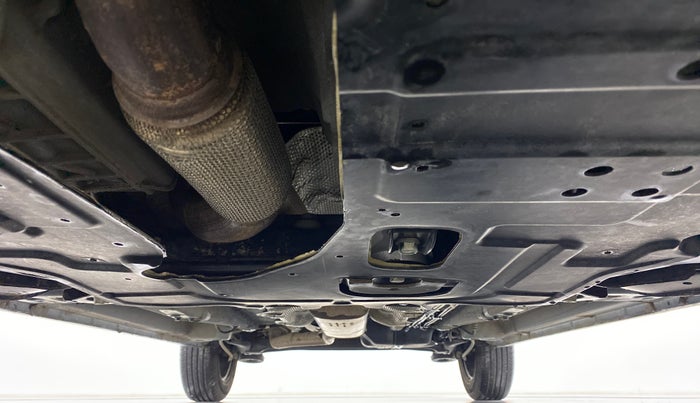 2021 Mahindra XUV300 1.2 W6 MT, Petrol, Manual, 9,823 km, Front Underbody