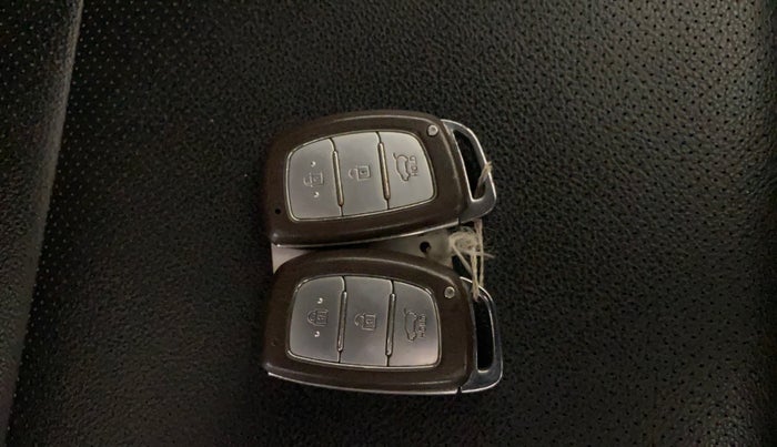 2018 Hyundai Creta SX (O) 1.6 PETROL, Petrol, Manual, 49,505 km, Key Close Up