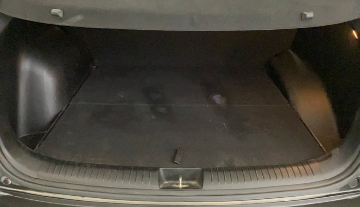 2018 Hyundai Creta SX (O) 1.6 PETROL, Petrol, Manual, 49,505 km, Boot Inside