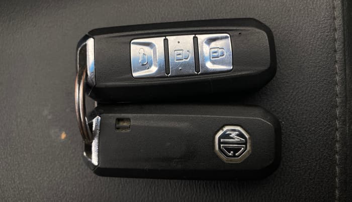 2019 MG HECTOR SHARP 2.0 DIESEL, Diesel, Manual, 72,135 km, Key Close Up
