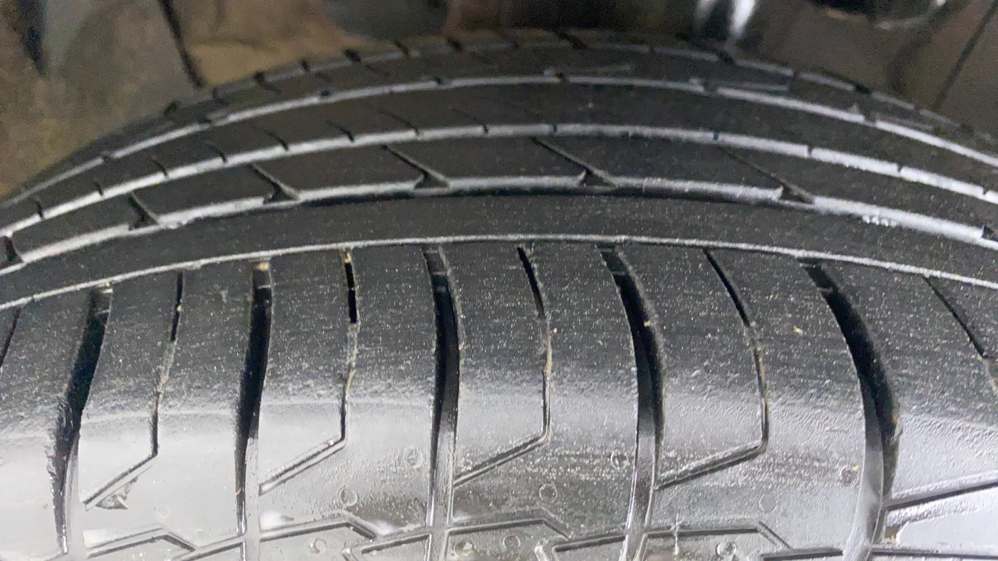 2020 Hyundai Creta 1.5 SX (O) AT, Petrol, Automatic, 17,110 km, Left Front Tyre Tread