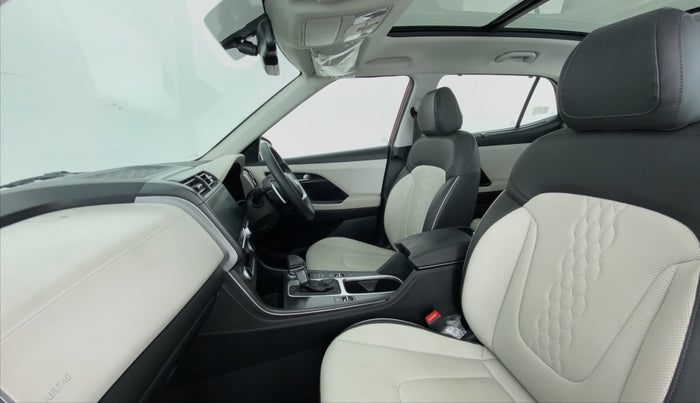 2020 Hyundai Creta 1.5 SX (O) AT, Petrol, Automatic, 17,110 km, Right Side Front Door Cabin