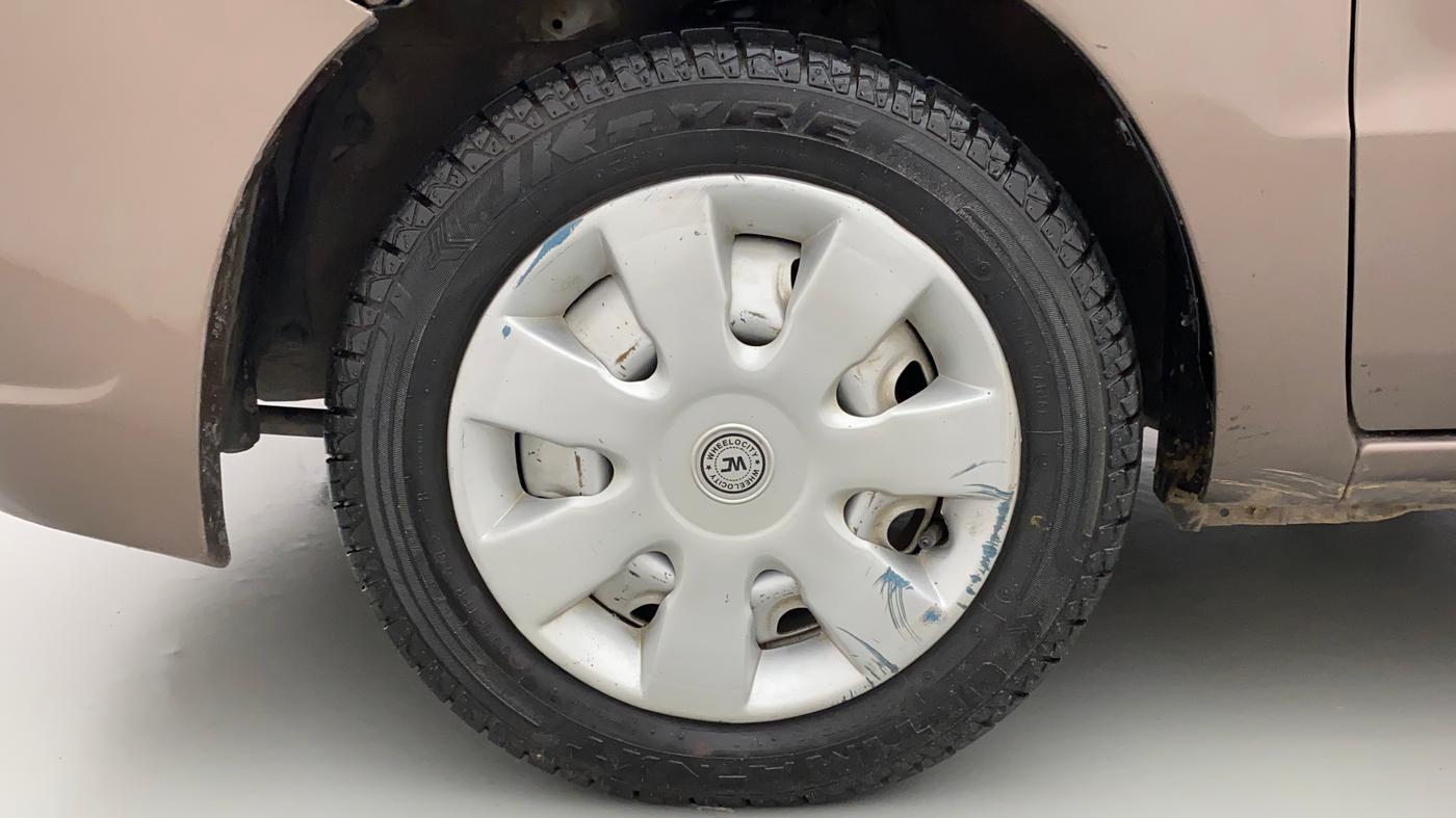 2011 Maruti Zen Estilo LXI, CNG, Manual, 82,374 km, Left Front Wheel