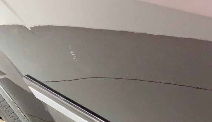 2013 Mahindra XUV500 W8, Diesel, Manual, 99,009 km, Right rear door - Minor scratches