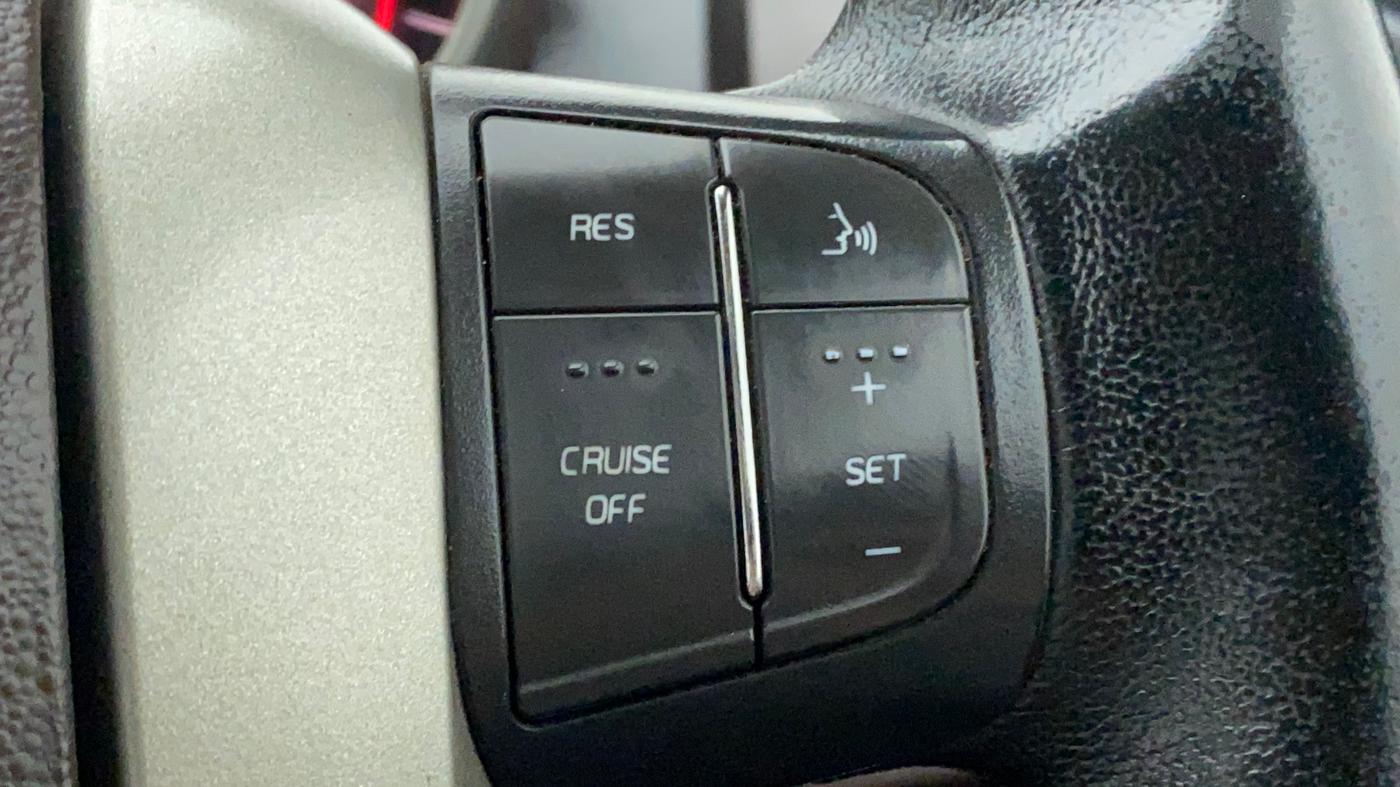 2013 Mahindra XUV500 W8, Diesel, Manual, 99,009 km, Adaptive Cruise Control