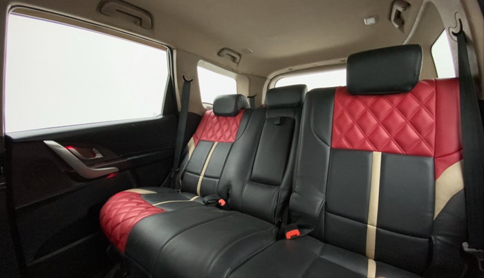 2013 Mahindra XUV500 W8, Diesel, Manual, 99,009 km, Reclining Back Row Seats