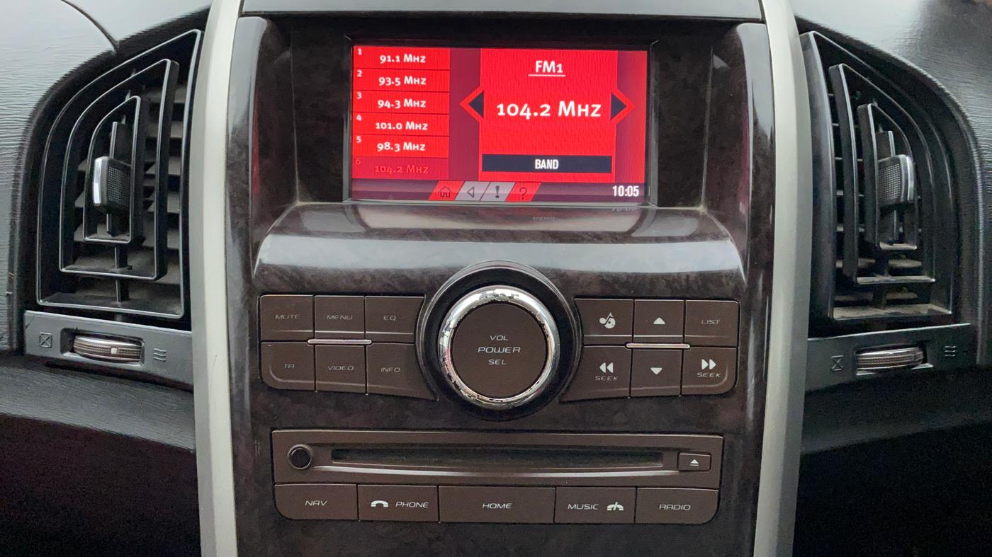 2013 Mahindra XUV500 W8, Diesel, Manual, 99,009 km, Infotainment System