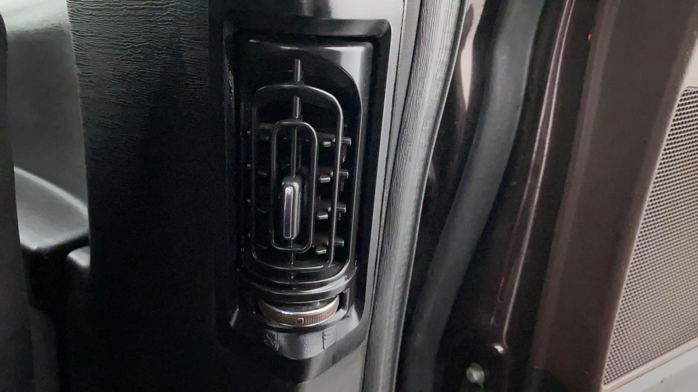 2013 Mahindra XUV500 W8, Diesel, Manual, 99,009 km, Rear AC Vents