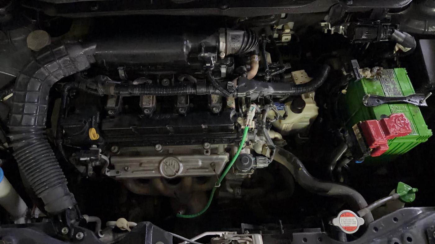 2022 Maruti Swift VXI AMT, Petrol, Automatic, 57,238 km, Engine View