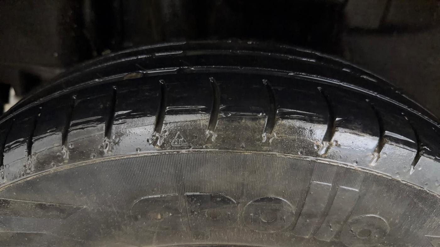 2022 Maruti Swift VXI AMT, Petrol, Automatic, 57,238 km, Right Rear Tyre Tread