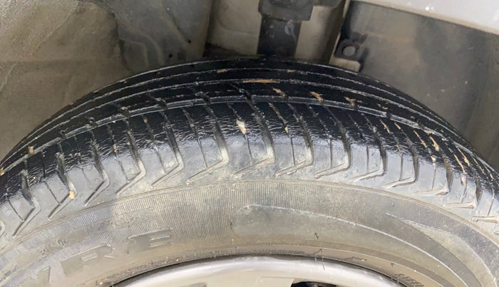 2017 Renault Kwid RXL 1.0, Petrol, Manual, 48,412 km, Right Front Tyre Tread