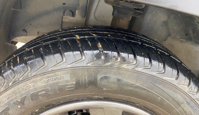 2017 Renault Kwid RXL 1.0, Petrol, Manual, 48,412 km, Left Front Tyre Tread