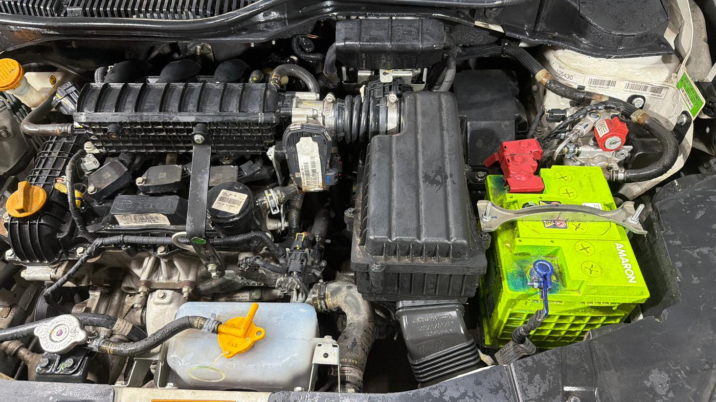 2023 Tata ALTROZ XZ PLUS SUNROOF CNG, CNG, Manual, 81,056 km, Engine View - Left