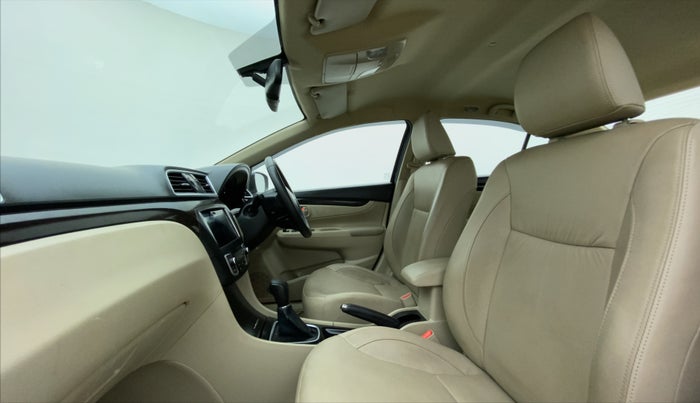 2018 Maruti Ciaz ALPHA 1.4 VVT AMT, Petrol, Automatic, 14,806 km, Right Side Front Door Cabin