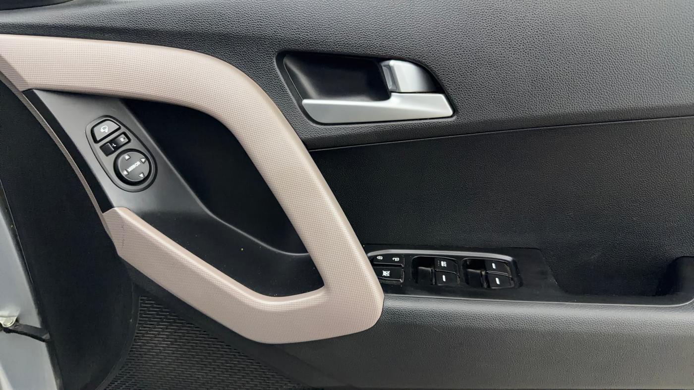 2020 Hyundai Creta SX 1.6 PETROL, Petrol, Manual, 22,938 km, Driver Side Door Panels Control