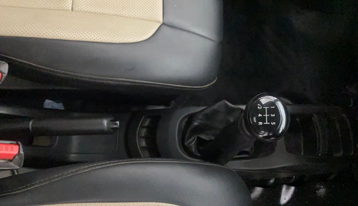 2013 Maruti Wagon R 1.0 LXI CNG, CNG, Manual, 63,405 km, Gear Lever