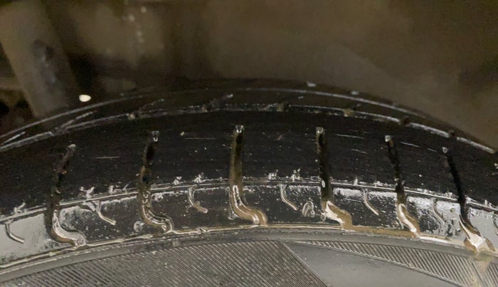 2013 Maruti Wagon R 1.0 LXI CNG, CNG, Manual, 63,405 km, Right Rear Tyre Tread