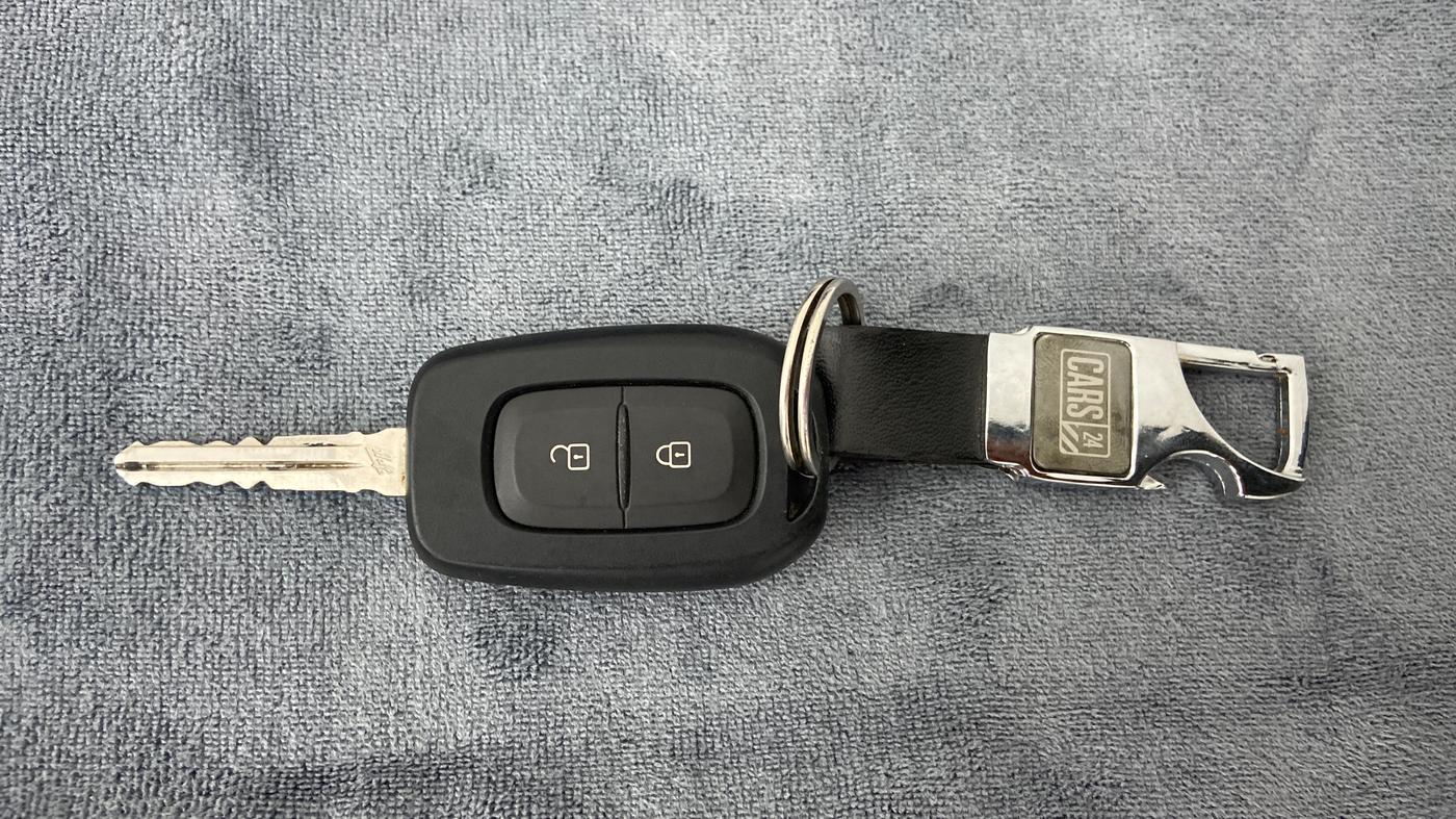 2019 Renault TRIBER 1.0 RXL PETROL, Petrol, Manual, 16,965 km, Key Close Up