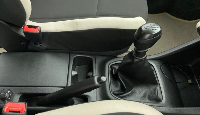 2019 Renault TRIBER 1.0 RXL PETROL, Petrol, Manual, 16,965 km, Gear Lever