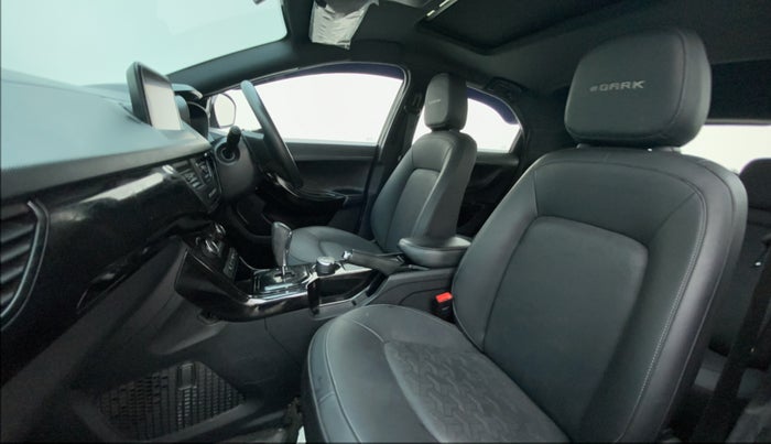 2021 Tata NEXON XZA+(O) DARK EDITION 1.2 RTN, Petrol, Automatic, 26,940 km, Right Side Front Door Cabin