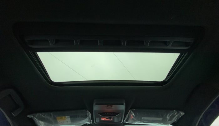 2021 Tata NEXON XZA+(O) DARK EDITION 1.2 RTN, Petrol, Automatic, 26,940 km, Moonroof/ Sunroof