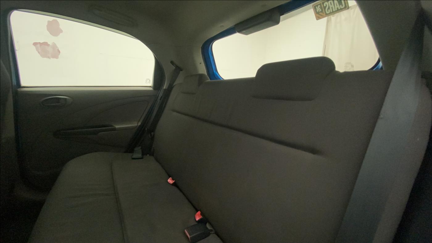 2011 Toyota Etios Liva G, Petrol, Manual, 75,554 km, Right Side Rear Door Cabin