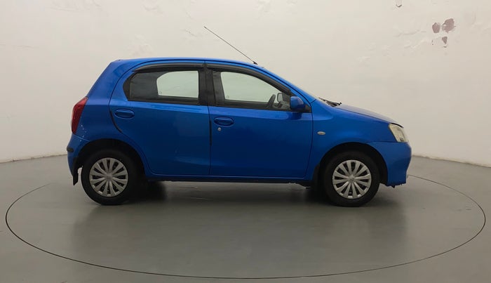 2011 Toyota Etios Liva G, Petrol, Manual, 75,554 km, Right Side