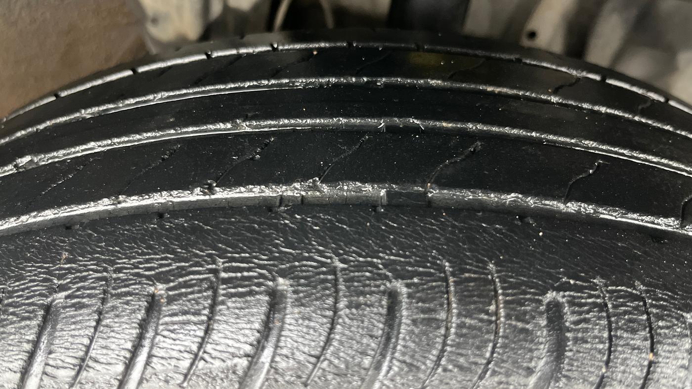 2022 Nissan MAGNITE XL, Petrol, Manual, 54,684 km, Right Front Tyre Tread