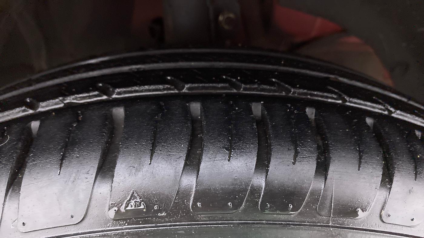 2018 Maruti Swift VXI, Petrol, Manual, 41,672 km, Right Front Tyre Tread