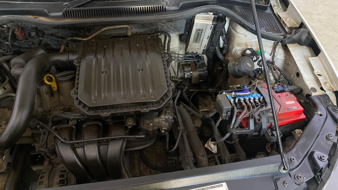 2019 Volkswagen Polo TRENDLINE 1.0L, Petrol, Manual, 51,717 km, Engine View - Left