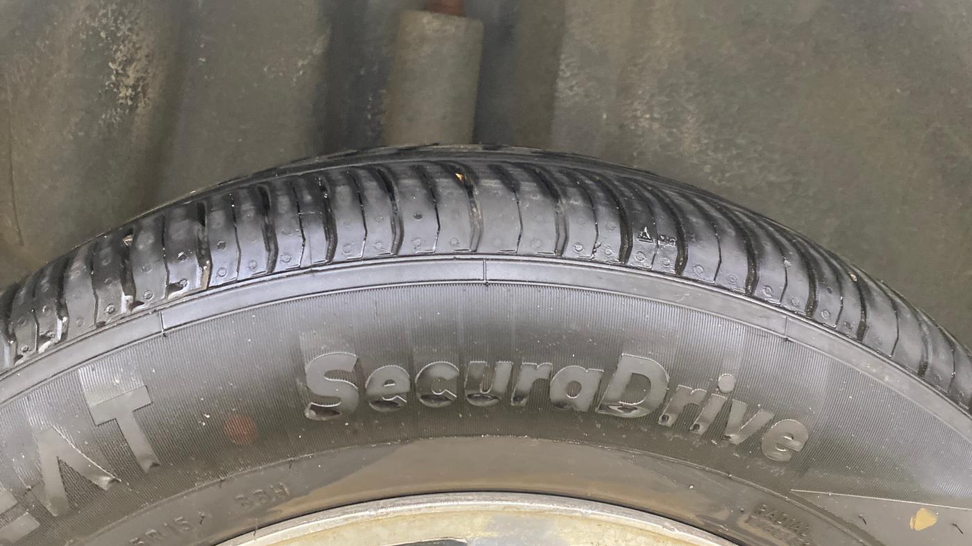 2019 Volkswagen Polo TRENDLINE 1.0L, Petrol, Manual, 51,717 km, Right Rear Tyre Tread