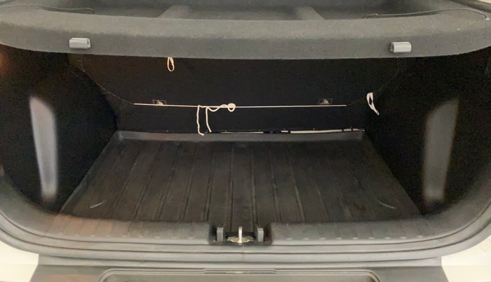 2021 KIA SONET HTX 1.0 IMT, Petrol, Manual, 28,464 km, Boot Inside