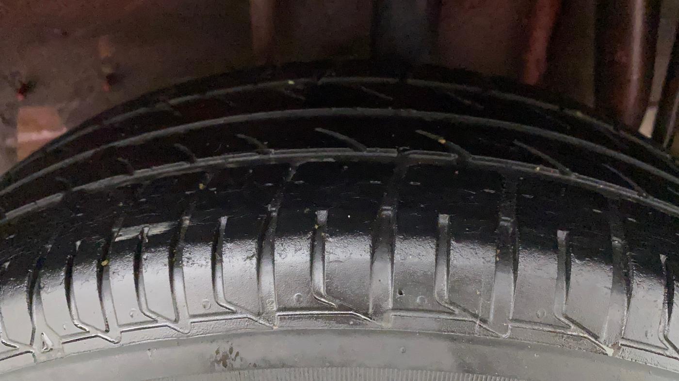 2018 Tata Tiago XTA PETROL, Petrol, Automatic, 43,348 km, Left Rear Tyre Tread