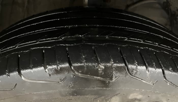 2023 Maruti FRONX DELTA PLUS 1.2L AGS, Petrol, Automatic, 29,042 km, Right Front Tyre Tread