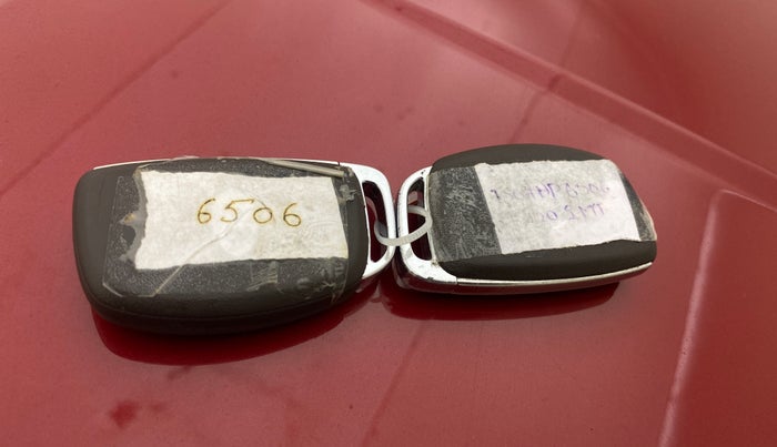 2020 Hyundai NEW I20 Asta 1.0 GDI Turbo IMT, Petrol, Manual, 21,767 km, Key Close Up