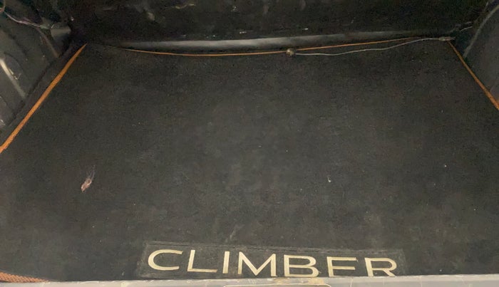 2017 Renault Kwid CLIMBER 1.0 AMT, Petrol, Automatic, 62,208 km, Boot Inside