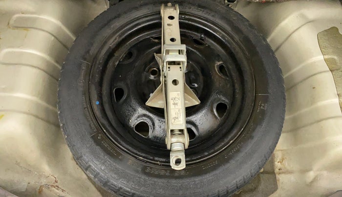 2010 Maruti Zen Estilo VXI, Petrol, Manual, 56,172 km, Dicky (Boot door) - Tool missing